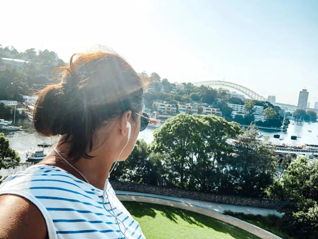 Mcmahons point to balls head hike sydney