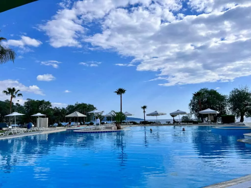 Filoxenia Resort