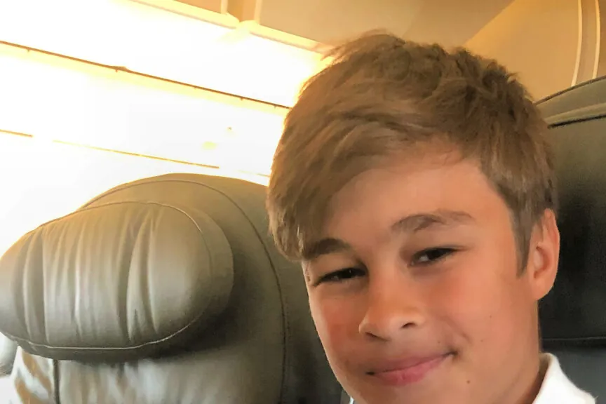 rylan on a plane