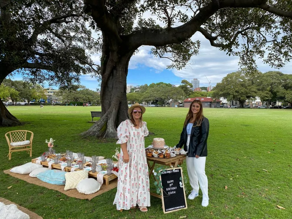 Milk and honey picnics