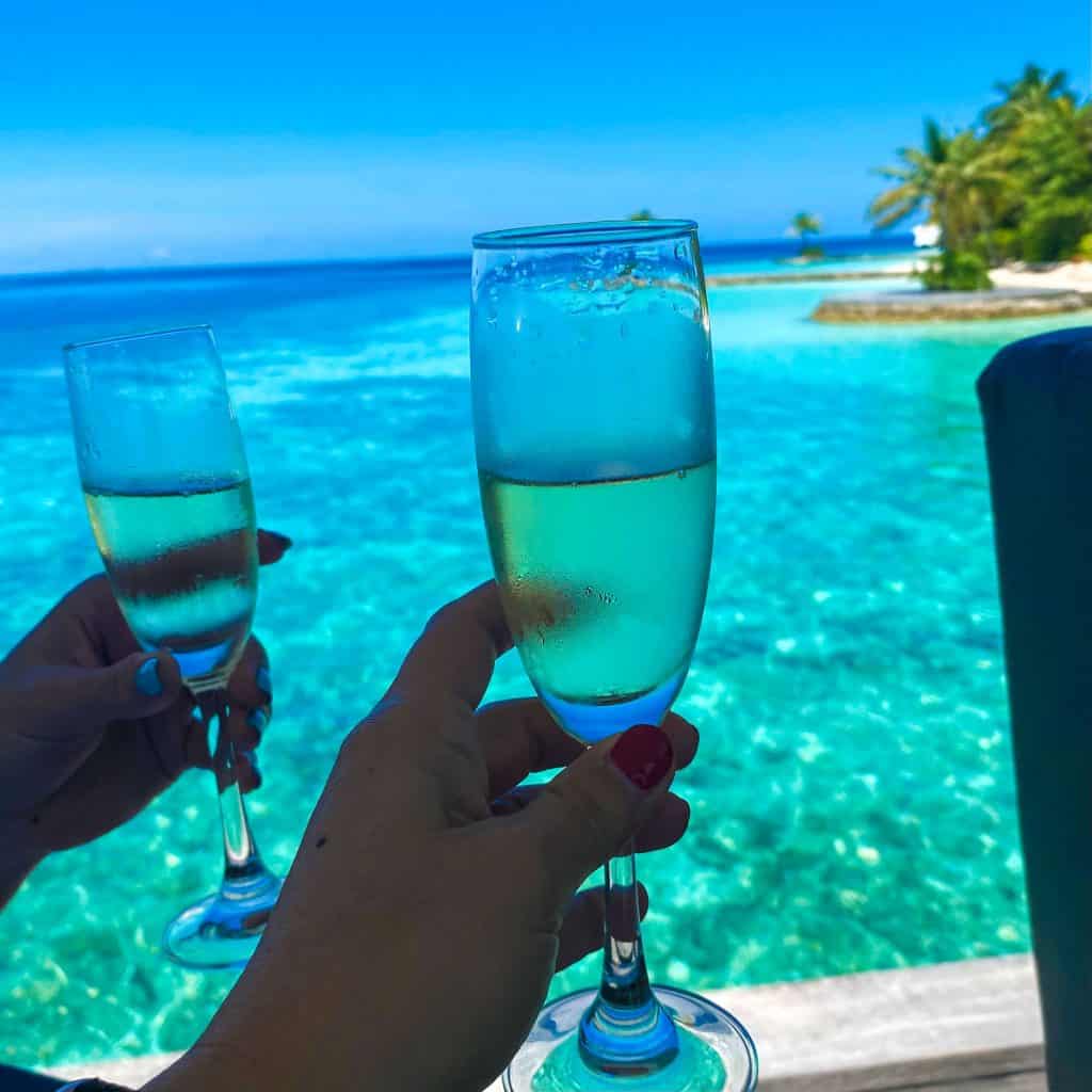 champagne on arrival, maldives, romantic maldives, romance in maldives