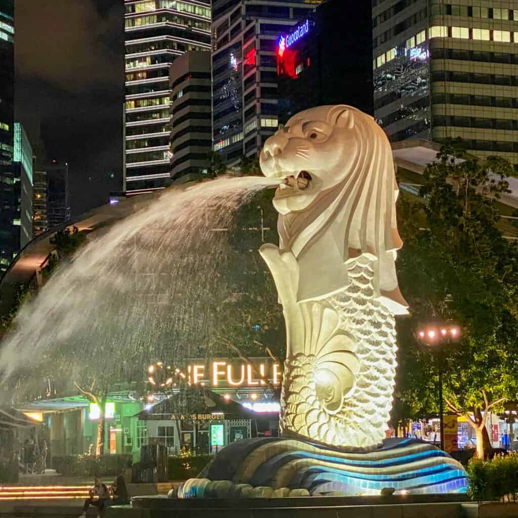 The Merlion at night