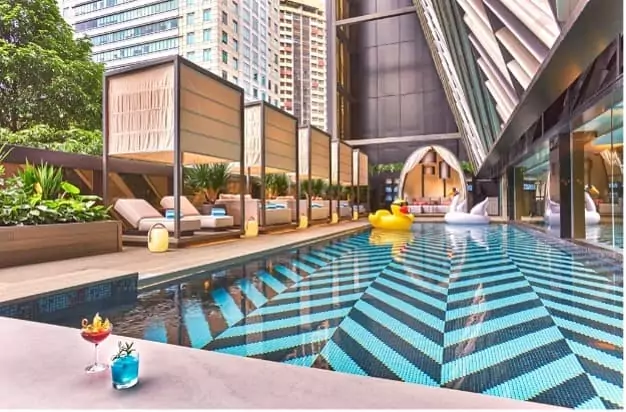 Pullman Singapore pool