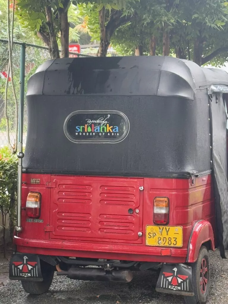 Sri Lanka tuk tuk