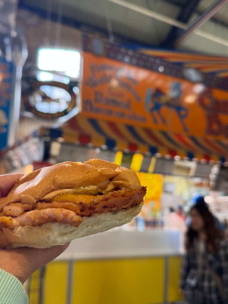 st lawrence market, toronto, saturday morning, peameal bacon sandwich