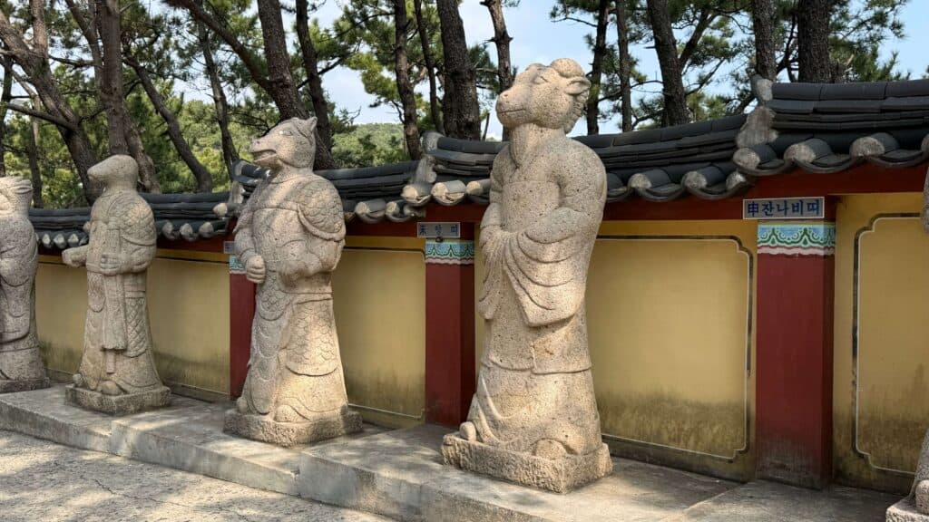 horoscope statues, chinese horoscope, busan, haedong yonggungsa temple