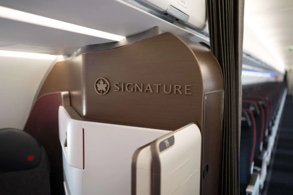 Airbus A321xr signature class air canada